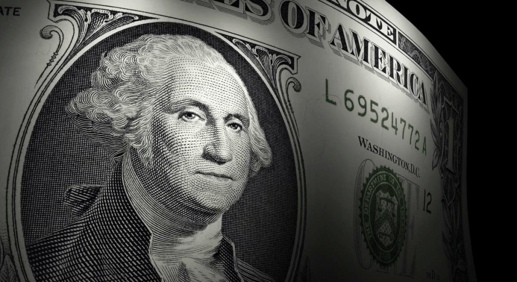 cae el dolar