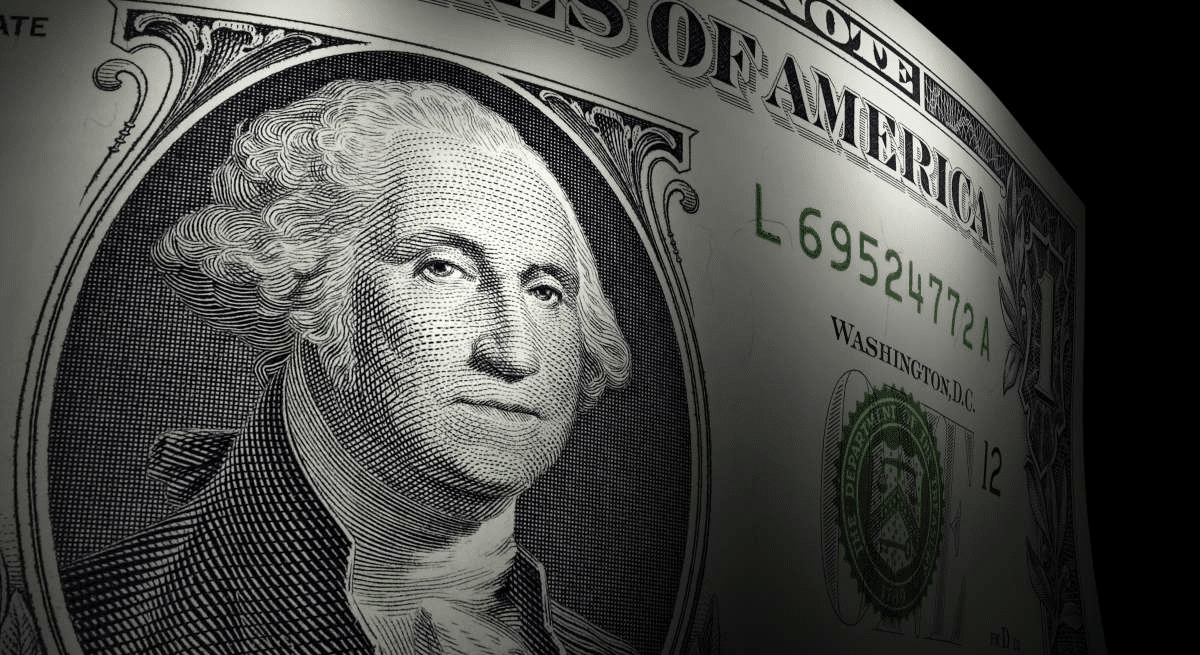 cae el dolar